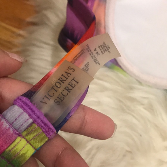 ❌❌SOLD❌❌Victoria Secret for price of 1! 🌺 - Picture 4 of 5